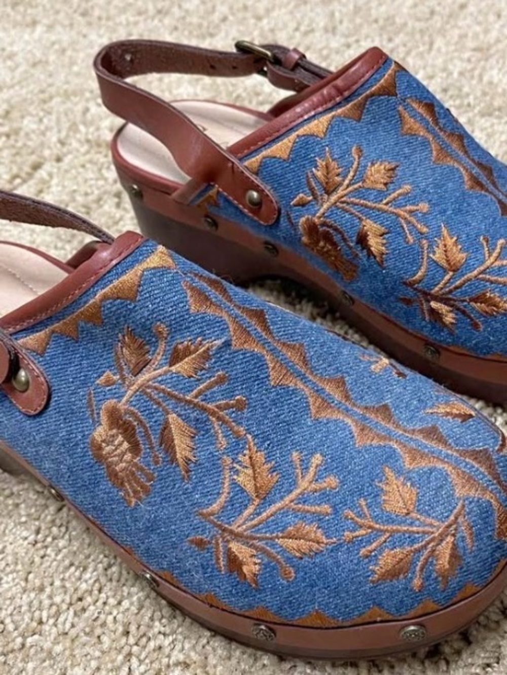 Comfort Est. 1946 Boho Embroidered Denim Platform Clogs Slingback Wedge 9W - Picture 4 of 4